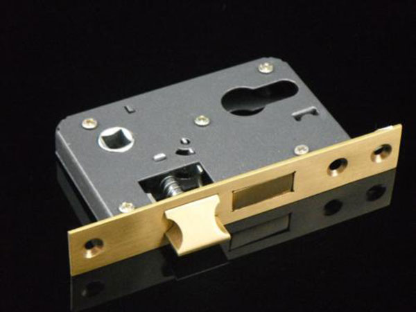 東臺(tái)開鎖價(jià)格(開鎖換鎖公司)