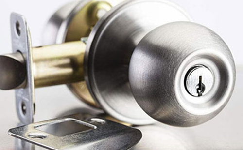 新密上門開鎖電話(換鎖芯換鎖公司)