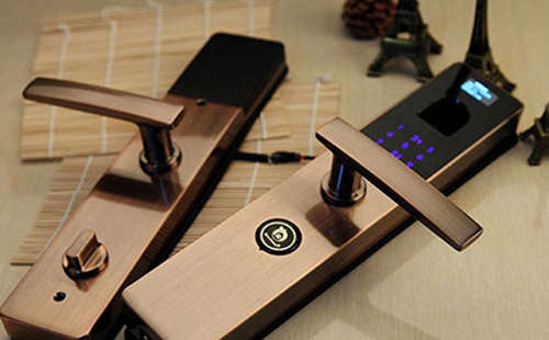 新密防盜門開鎖(110換鎖)